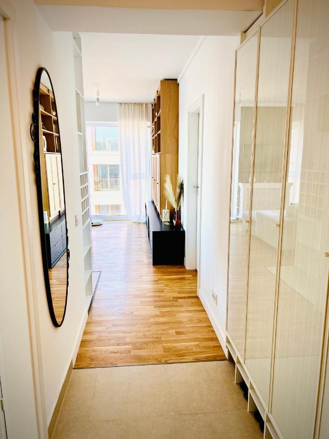Exquisite - Two Bedroom Apartment Bucarest Exterior foto